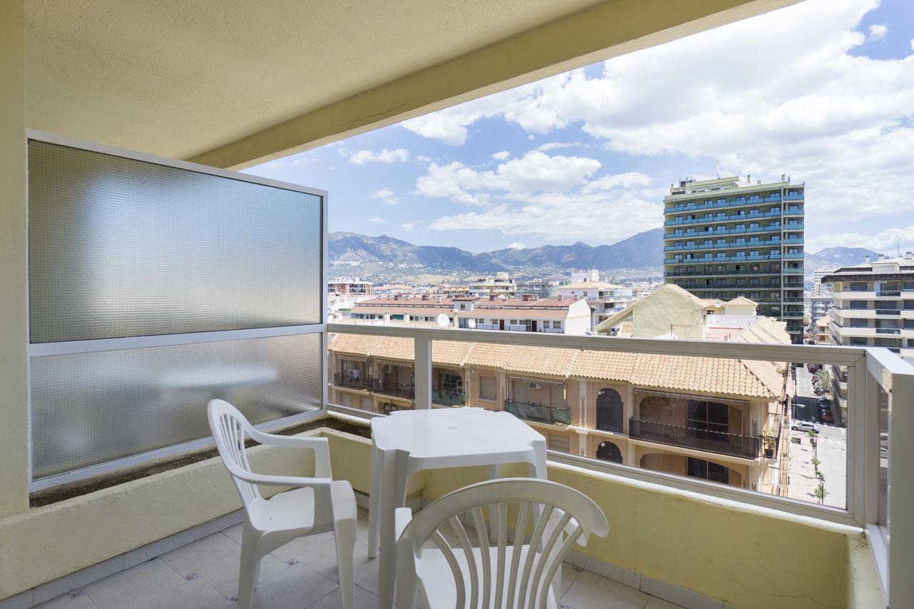Hotel Apartamentos Pyr Fuengirola Kültér fotó